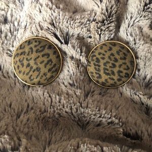 LEOPARD CLIP ON EARRINGS